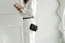將圖片載入圖庫檢視器 D.LAB Teen Lip 鍊條迷你黑色方包