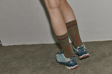 將圖片載入圖庫檢視器 I HATE MONDAY 週末104|365系列_卡其綠