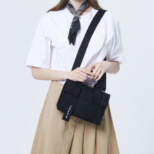 將圖片載入圖庫檢視器 MARHEN.J Roy Nano 全黑帆布包(SHINee 泰民同款)