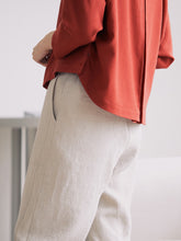 將圖片載入圖庫檢視器 DOLSILNAI 側邊修飾米白色七分褲