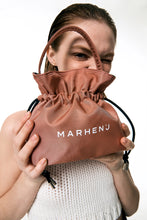 將圖片載入圖庫檢視器 MARHEN.J Charron 粉色水桶包