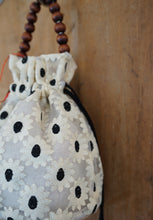 將圖片載入圖庫檢視器 BOLSAC Poppy兩用水桶包_白花