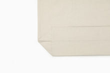 將圖片載入圖庫檢視器 DEPOUND Logo 象牙白長方形帆布包