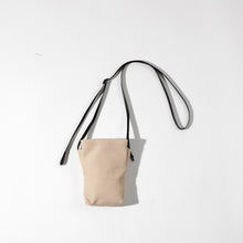 將圖片載入圖庫檢視器 OVER LAB Another Mountain 淡棕色環保迷你斜跨包