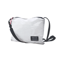 將圖片載入圖庫檢視器 OVER LAB Another High 白色環保斜垮包