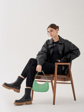 將圖片載入圖庫檢視器 STRETCH ANGELS 亮綠色馬卡龍新月包