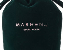 將圖片載入圖庫檢視器 MARHEN.J Jory天鵝絨水桶包_深綠色