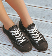 將圖片載入圖庫檢視器 BAKE-SOLE Sable 黑色帆布鞋