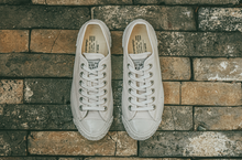 將圖片載入圖庫檢視器 BAKE-SOLE Sable 全白帆布鞋
