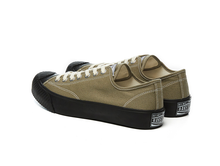 將圖片載入圖庫檢視器 BAKE-SOLE Yeast 橄欖綠x黑底帆布鞋