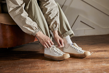 將圖片載入圖庫檢視器 BAKE-SOLE Yeast 米白x黃底帆布鞋