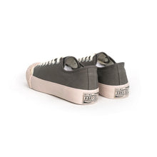 將圖片載入圖庫檢視器 BAKE-SOLE Scone 橄欖綠帆布鞋