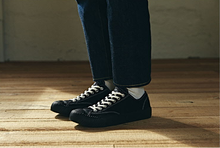 將圖片載入圖庫檢視器 BAKE-SOLE Yeast 黑色帆布鞋