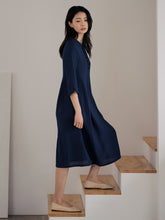 將圖片載入圖庫檢視器 DOLSILNAI 領口刺繡連身洋裝 (2色)