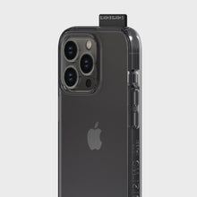 將圖片載入圖庫檢視器 SLBS iPhone12系列 Tag防撞保護殼_黑色透明殼/黑色標籤
