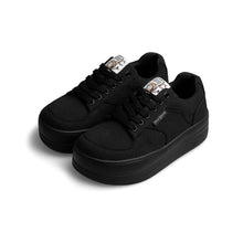 將圖片載入圖庫檢視器 POSE GANCH Mummum C.V 全黑色厚底麵包帆布鞋