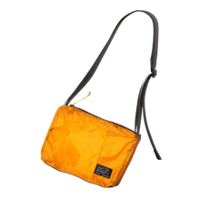 將圖片載入圖庫檢視器 OVER LAB Another High 橘色環保斜垮包