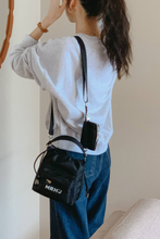 將圖片載入圖庫檢視器 MARHEN.J Bready 全黑色小水桶包