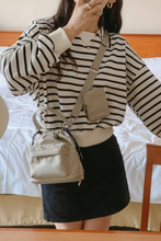 將圖片載入圖庫檢視器 MARHEN.J Bready 米駝色小水桶包