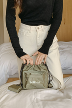 將圖片載入圖庫檢視器 MARHEN.J Bready 鼠尾草綠小水桶包