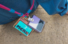 將圖片載入圖庫檢視器 MCRN 手機夾片+編繩長背帶芭比粉 組合
