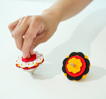 將圖片載入圖庫檢視器 [ARTSOOMBI] MUSEUM IN HAND Korean Heritage "Paengi" Spinning Tops Kit

