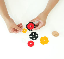將圖片載入圖庫檢視器 [ARTSOOMBI] MUSEUM IN HAND Korean Heritage "Paengi" Spinning Tops Kit
