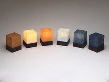 將圖片載入圖庫檢視器 [HONG HYUN-JEONG HANJI CRAFT STUDIO] Handcrafted Hanji Mood Light
