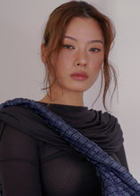將圖片載入圖庫檢視器 KWANI Textured 壓紋深藍色新月包
