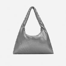 將圖片載入圖庫檢視器 KWANI Textured 壓紋銀色新月包
