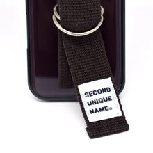 將圖片載入圖庫檢視器 SECOND UNIQUE NAME 棕色指套手機殼 (黑色邊框)

