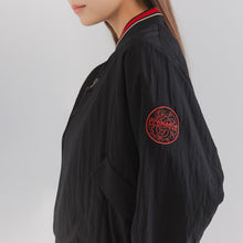 將圖片載入圖庫檢視器 CCOMAQUE BY DOLSILNAI 牡丹Logo黑色羅紋夾克
