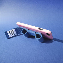 將圖片載入圖庫檢視器 SECOND UNIQUE NAME 粉紅藍莓蝴蝶結指套手機殼
