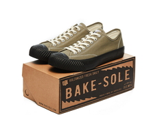 將圖片載入圖庫檢視器 BAKE-SOLE Yeast 橄欖綠x黑底帆布鞋
