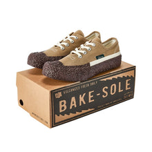 將圖片載入圖庫檢視器 BAKE-SOLE Crust 卡其x紅棕底帆布鞋
